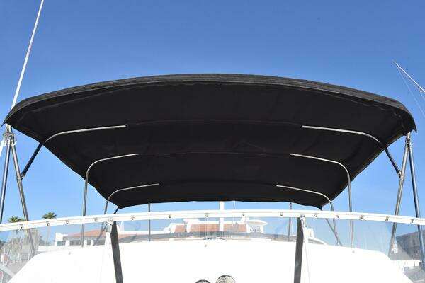 Silverton 38 Sedan Bridge Yacht For Sale