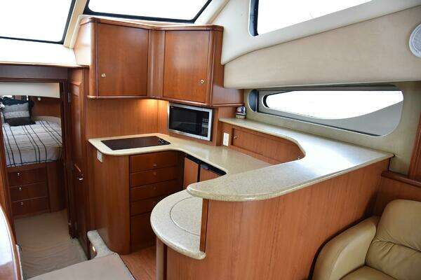 Silverton 38 Sport Bridge Yacht For Sale