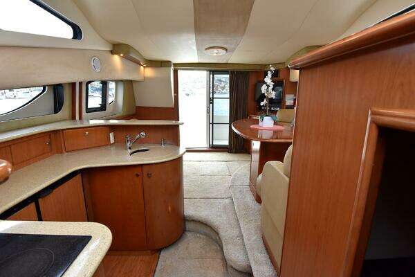 Silverton 38 Sport Bridge Yacht For Sale