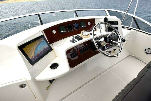 Silverton 38 Sport Bridge Yacht For Sale