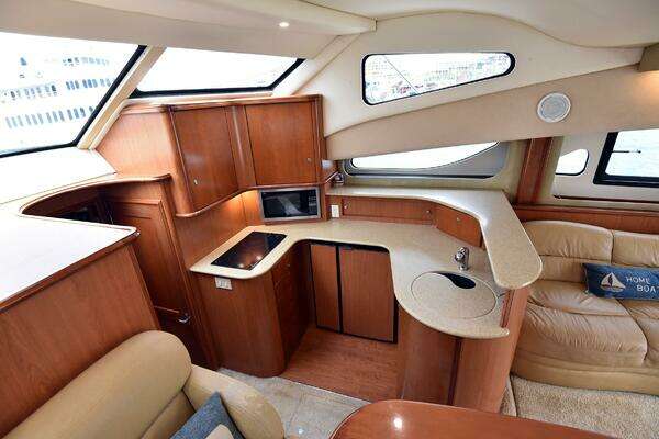 Silverton 38 Sport Bridge Yacht For Sale
