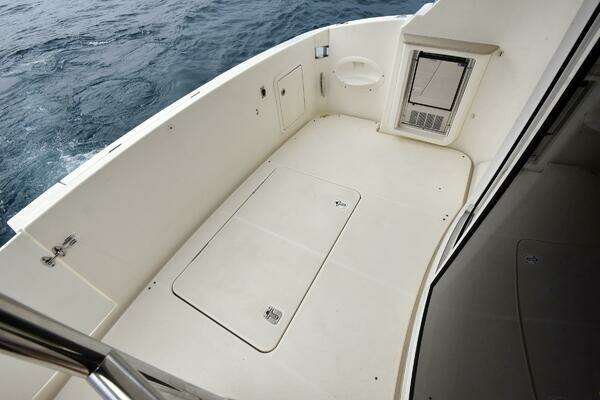 Silverton 38 Sport Bridge Yacht For Sale
