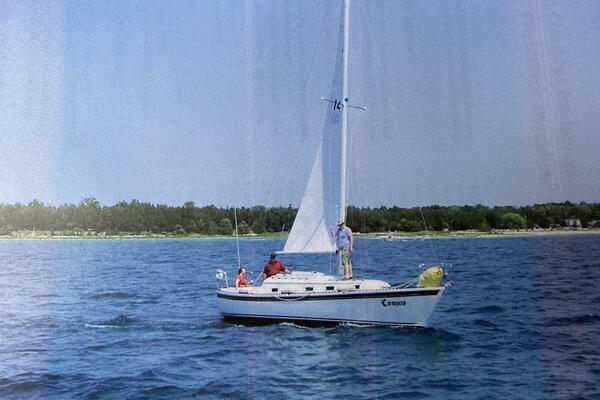 Comus 28ft Aloha Yacht For Sale