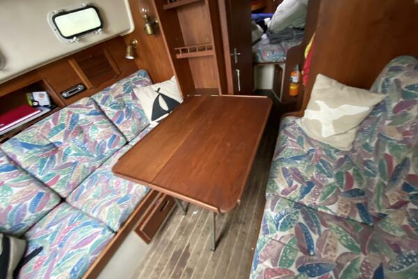 Comus 28ft Aloha Yacht For Sale