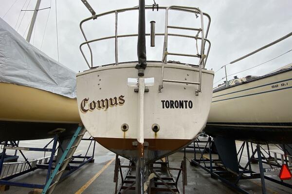 Comus 28ft Aloha Yacht For Sale