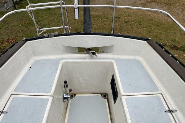 Comus 28ft Aloha Yacht For Sale