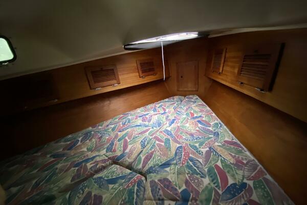 Comus 28ft Aloha Yacht For Sale