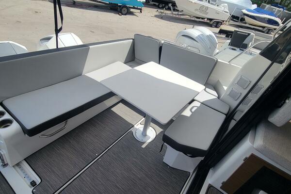 29ft Jeanneau Yacht For Sale