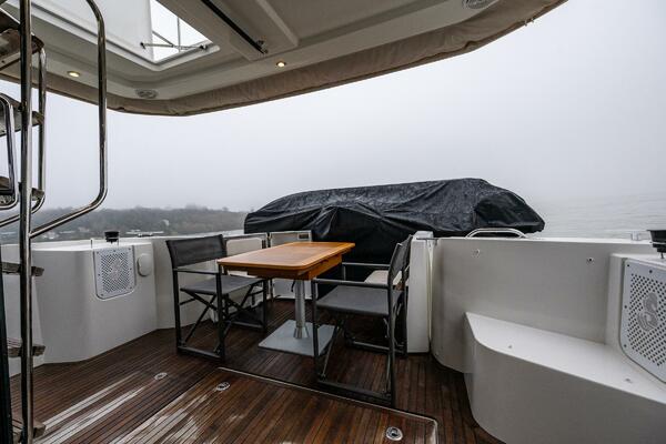 Cheers 35ft Beneteau Yacht For Sale