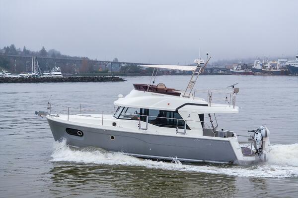 Cheers 35ft Beneteau Yacht For Sale