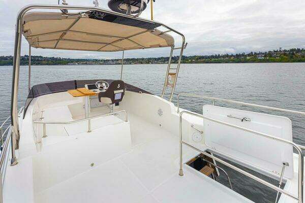 Beneteau Swift Trawler 35 Yacht For Sale