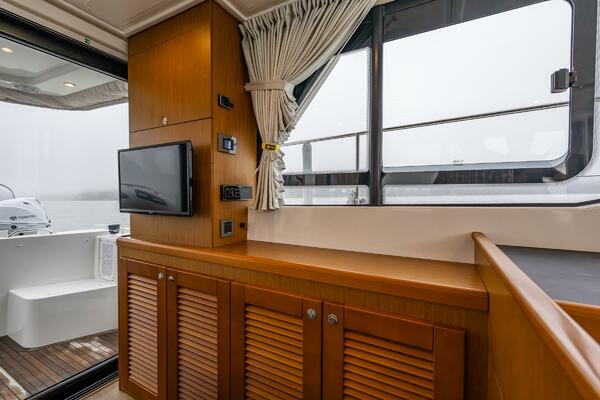 Cheers 35ft Beneteau Yacht For Sale