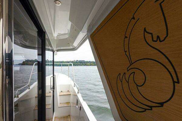 Beneteau Swift Trawler 35 Yacht For Sale