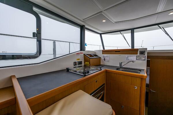 Cheers 35ft Beneteau Yacht For Sale