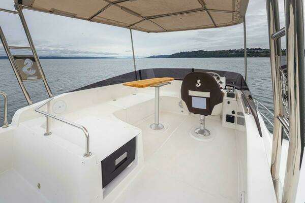 Beneteau Swift Trawler 35 Yacht For Sale
