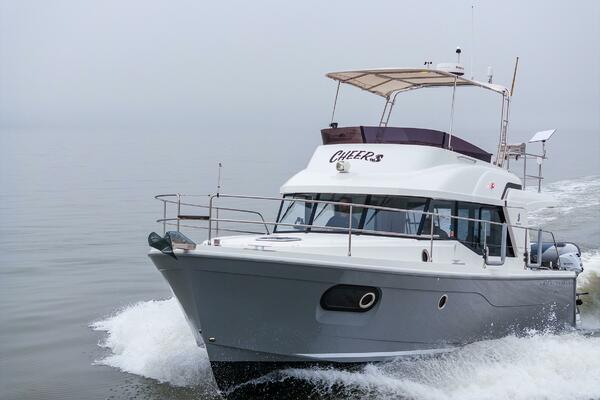 Cheers 35ft Beneteau Yacht For Sale