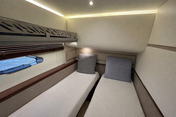 At Last 55ft Sea Ray Yacht For Sale