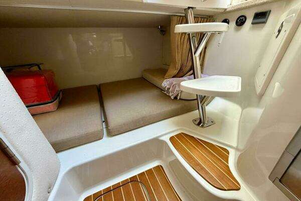 Hydra-Sports 3500 VX Vector Express Yacht For Sale