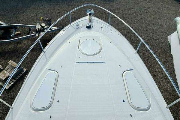 Hydra-Sports 3500 VX Vector Express Yacht For Sale