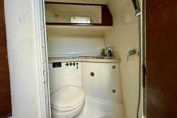 Hydra-Sports 3500 VX Vector Express Yacht For Sale