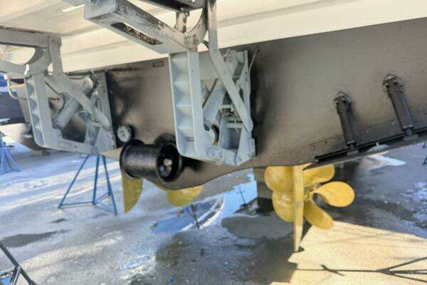 Azimut 66 Flybridge Yacht For Sale