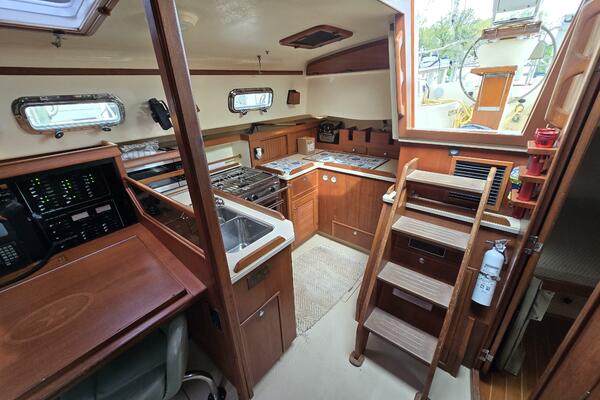Balabusta 42ft Island Packet Yacht For Sale