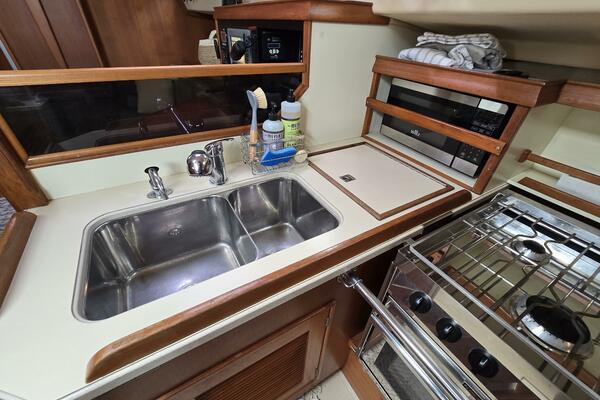 Balabusta 42ft Island Packet Yacht For Sale