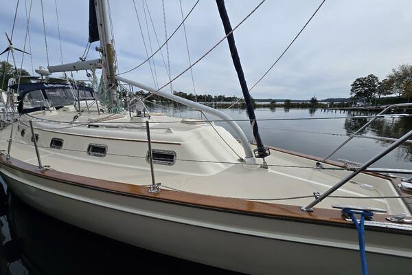 Balabusta 42ft Island Packet Yacht For Sale
