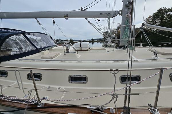 Balabusta 42ft Island Packet Yacht For Sale