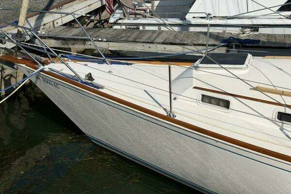 Photo of the 1984 Sabre Sabre 34-1 "Key"