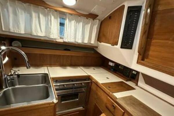 Key 34ft Sabre Yacht For Sale