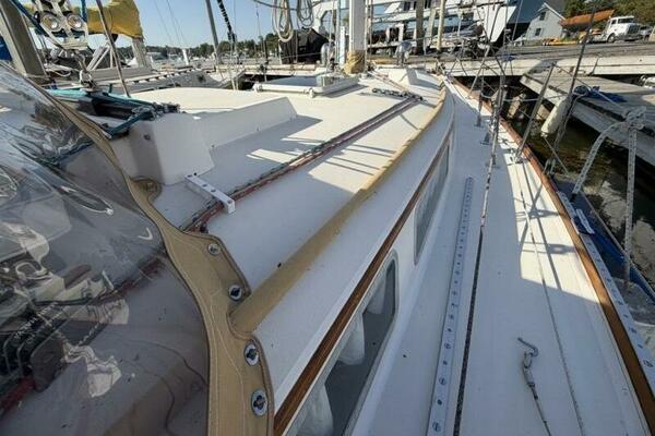 Key 34ft Sabre Yacht For Sale