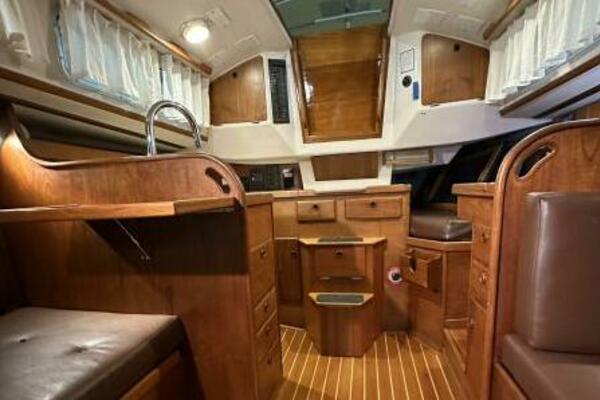 Key 34ft Sabre Yacht For Sale