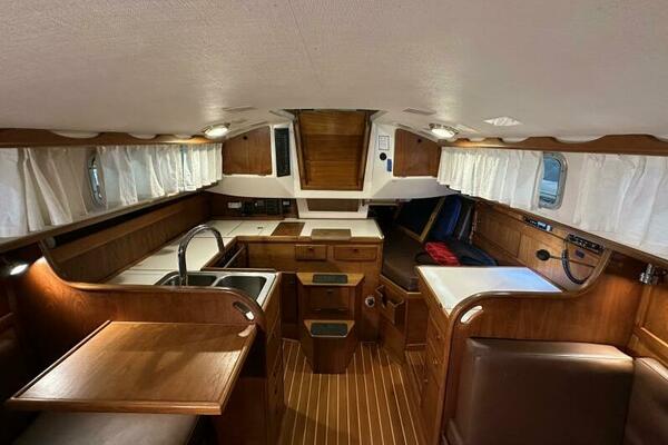 Key 34ft Sabre Yacht For Sale