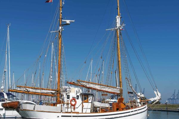 Labora 60ft Custom Yacht For Sale