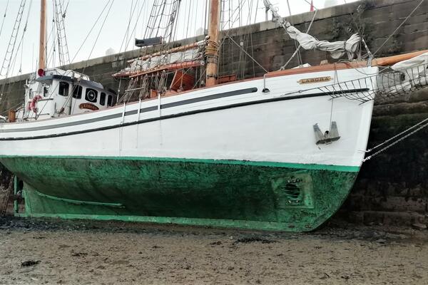 Labora 60ft Custom Yacht For Sale