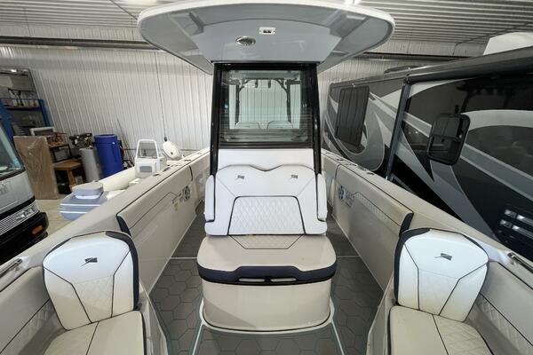 25ft Stingray Yacht For Sale