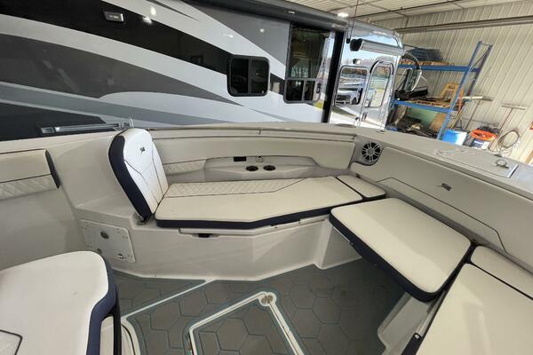 25ft Stingray Yacht For Sale