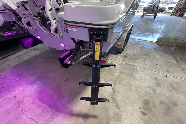 25ft Stingray Yacht For Sale