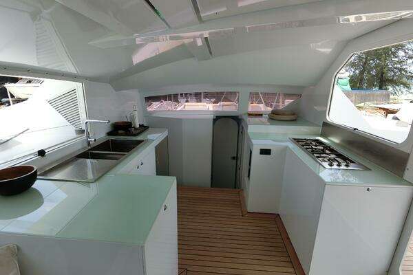 Grainger Barefoot 40 Yacht For Sale