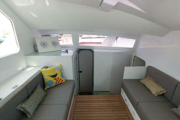 Grainger Barefoot 40 Yacht For Sale