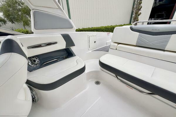 26ft Chaparral Yacht For Sale