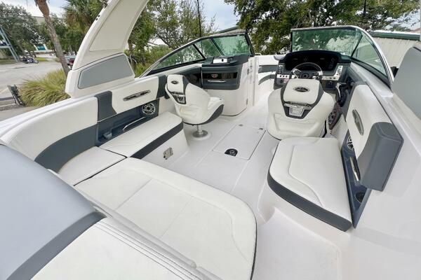 26ft Chaparral Yacht For Sale