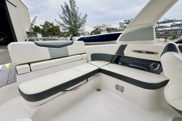 26ft Chaparral Yacht For Sale