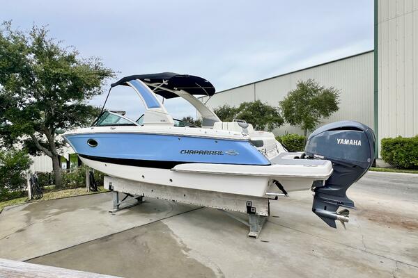 26ft Chaparral Yacht For Sale