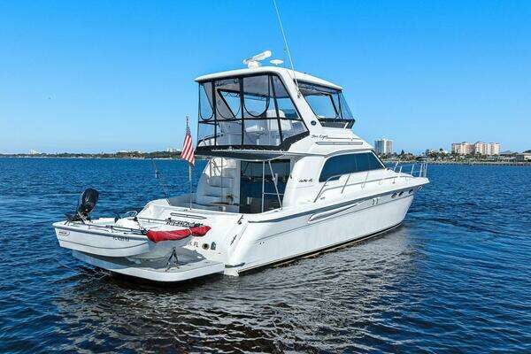 Sea Ray 480 Sedan Bridge Yacht For Sale