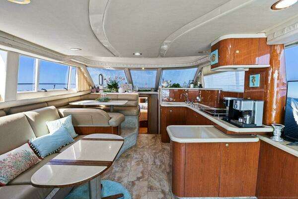 Sea Ray 480 Sedan Bridge Yacht For Sale