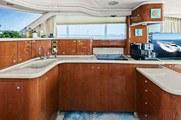 Sea Ray 480 Sedan Bridge Yacht For Sale