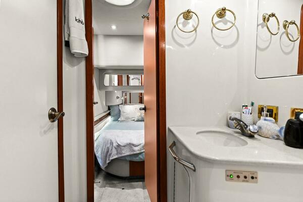 48ft Sea Ray Yacht For Sale