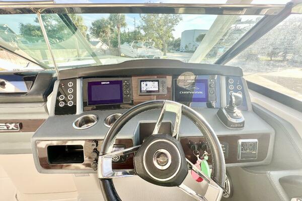 28ft Chaparral Yacht For Sale